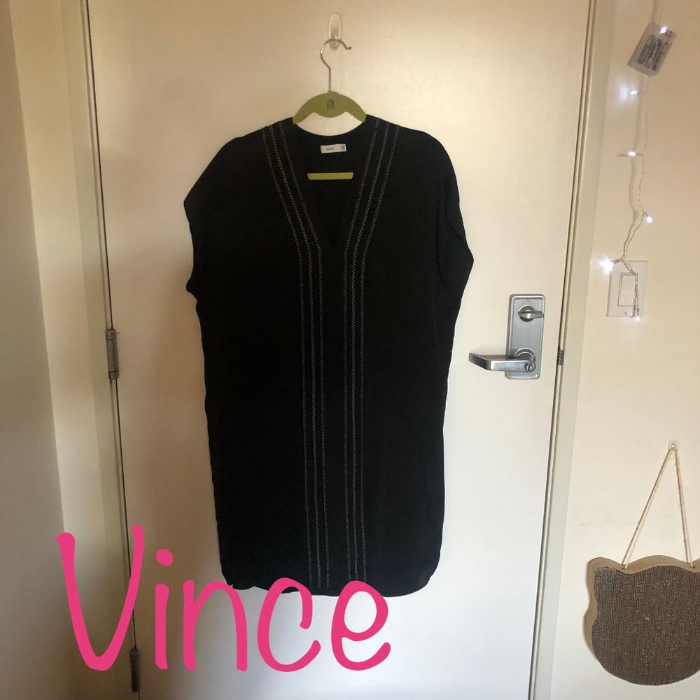 VINCE Sz 12 Black Shift Dress w/ White Stitching